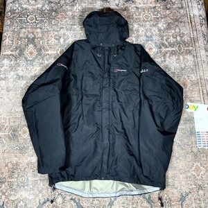 Berghaus Extrem Gore-Tex XCR Raincoat Men's XL Black Hiking Walking Camping